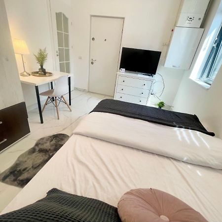 Cozy Central Studio Near Park 布加勒斯特 外观 照片